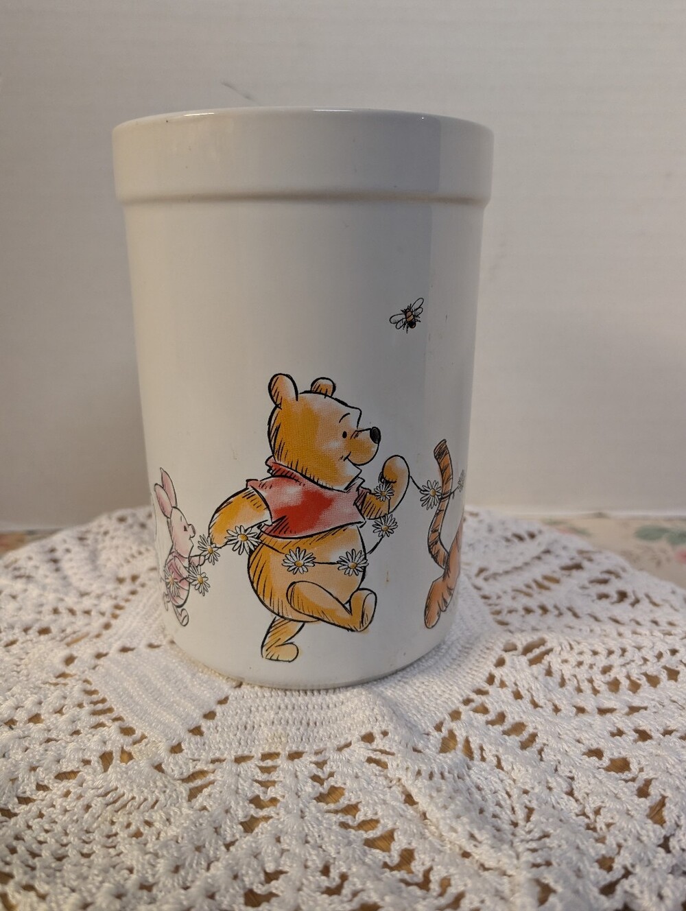 Disney Winnie the Pooh “Daisy Chain” Utensil Holder Vase Storage Container